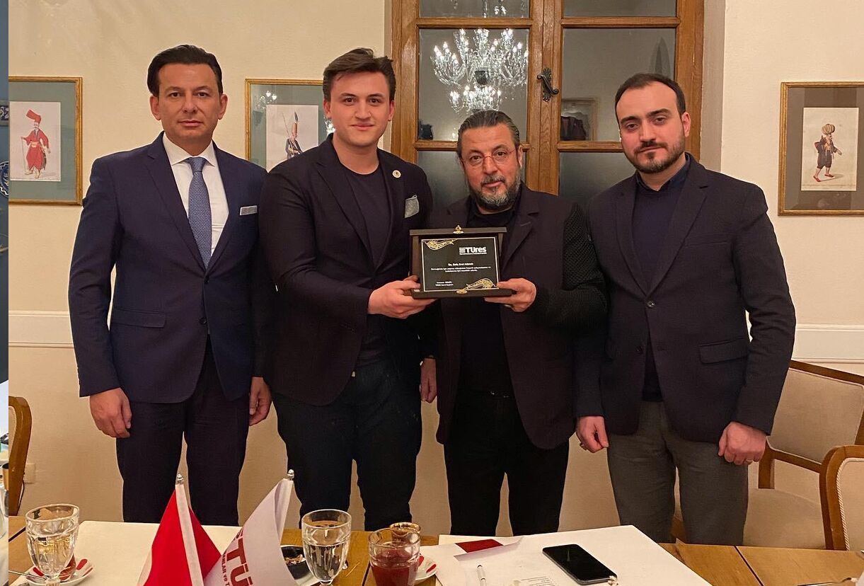 Karabük Başkanımız Safa Erol Altınok'a plaket takdim edildi