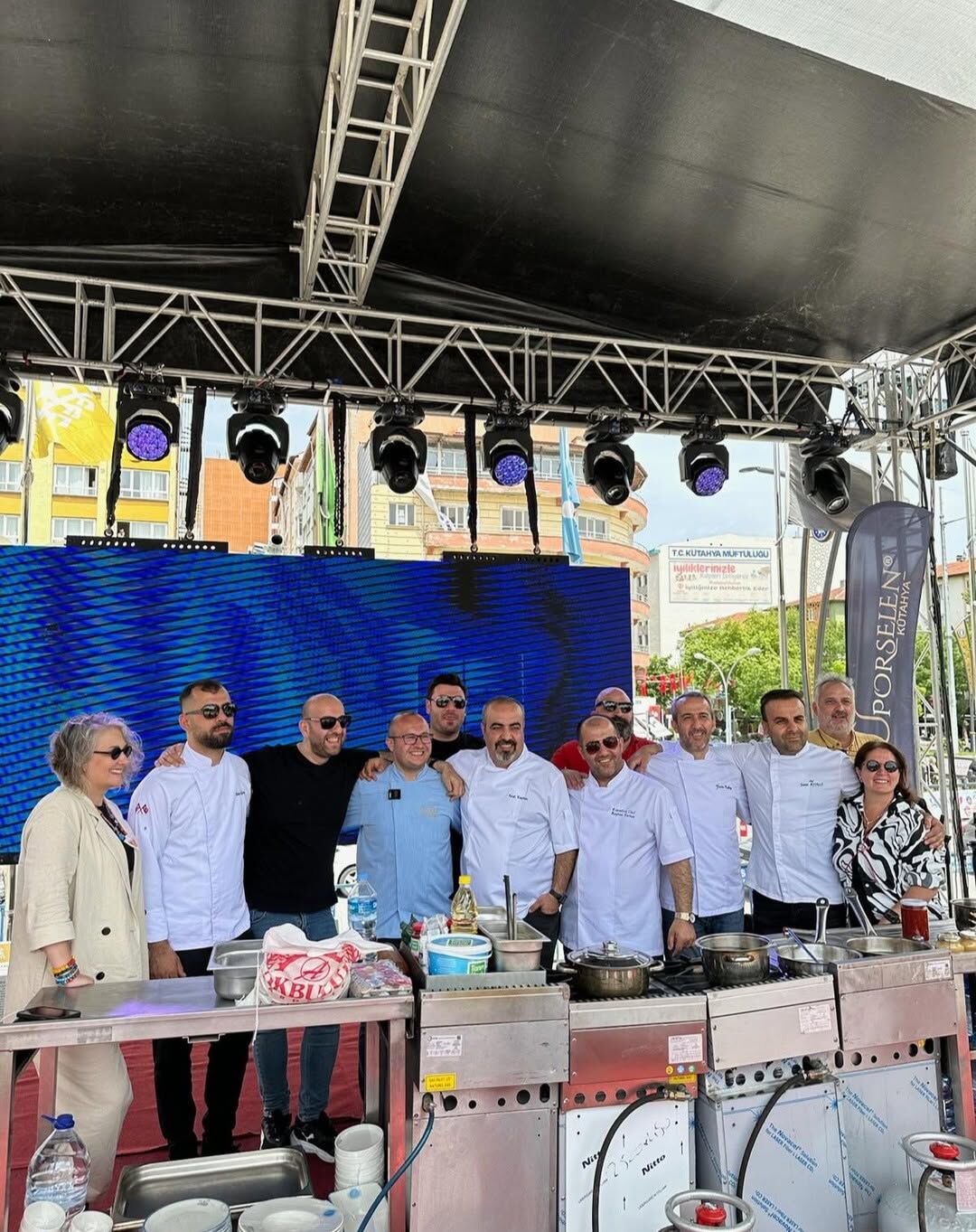 Kütahya Şube Başkanımız Mevlüt Efe öncülüğünde Kütahya Gastronomi Festivali düzenlendi Kütahya Şube Başkanımız Mevlüt Efe öncülüğünde Kütahya Gastronomi Festivali düzenlendi